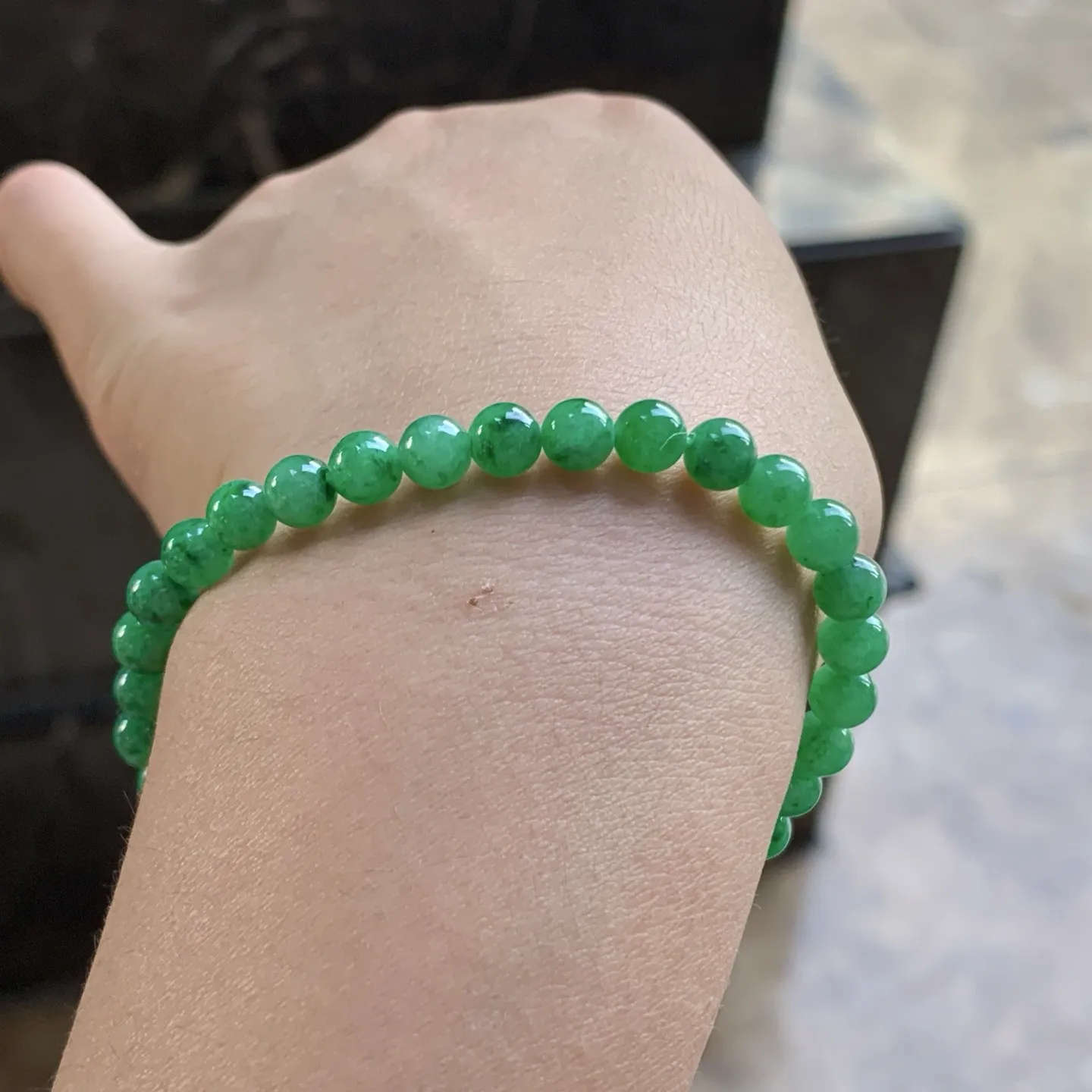 辣绿色珠串^_^颜色鲜艳