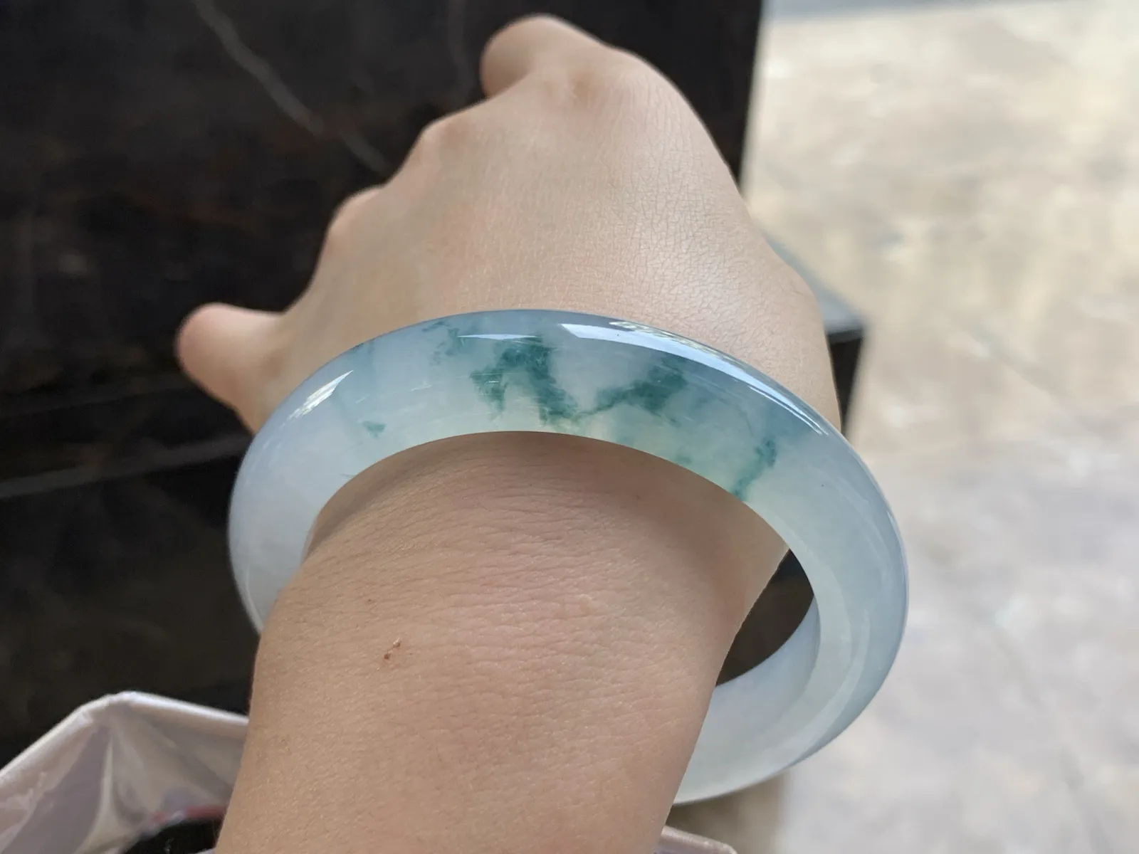 57-12.3-9.3

蓝花手镯^_^冰透