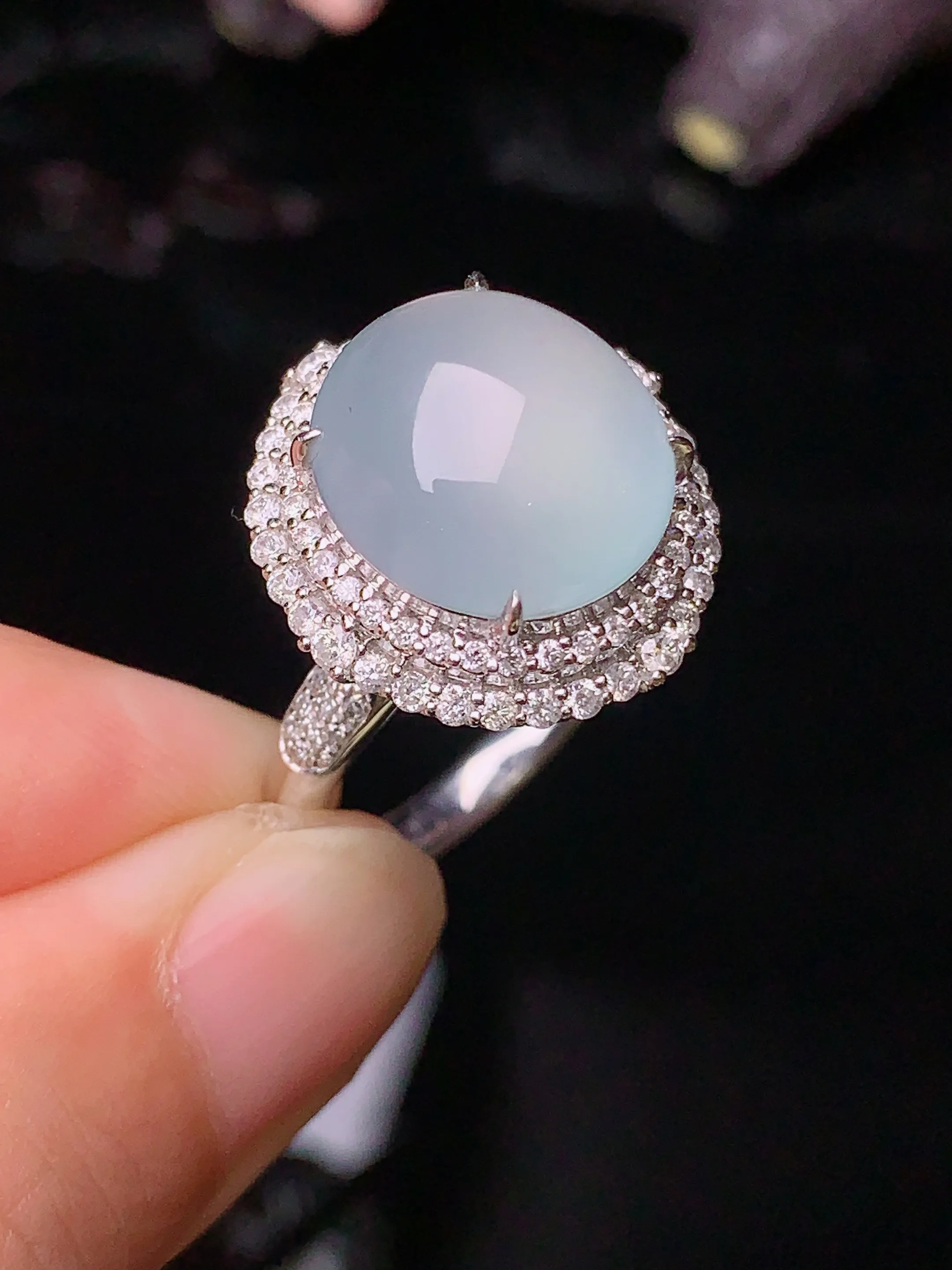 18k金钻镶嵌冰种蛋面两用款吊坠 玉质细腻 色泽艳丽 圈口14 整体尺寸23.7*16.6*13.2