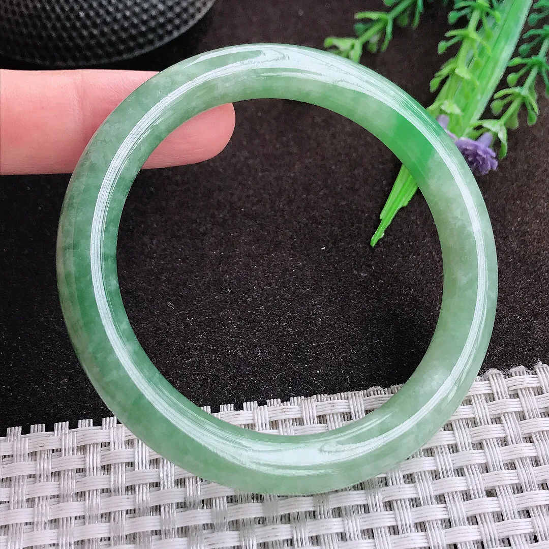 自然光56/9老坑冰润起胶满绿圆条手镯翡翠玉镯美人镯