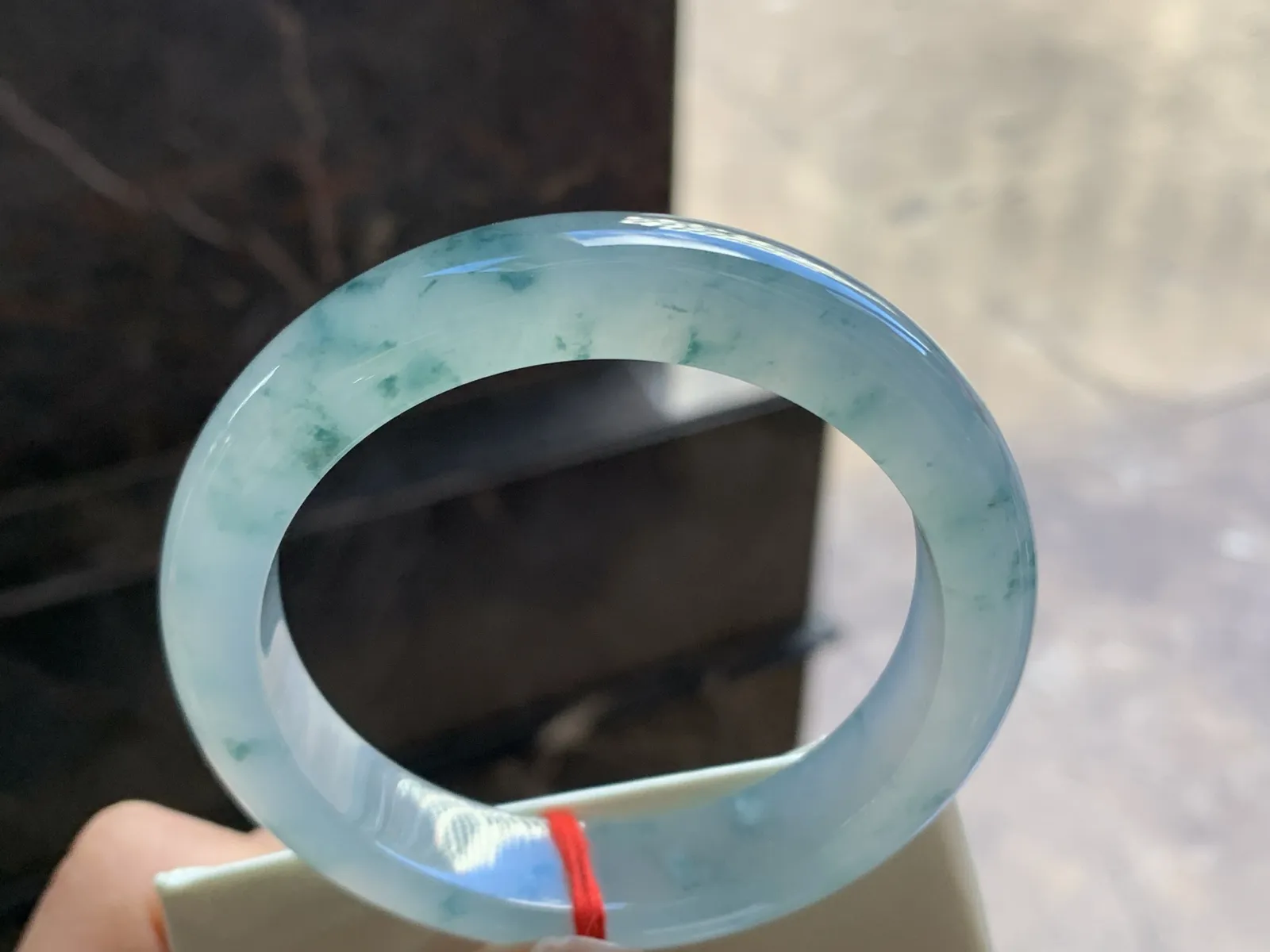 54-12.3-8.6

冰蓝花手镯^_^冰透 飘花灵韵