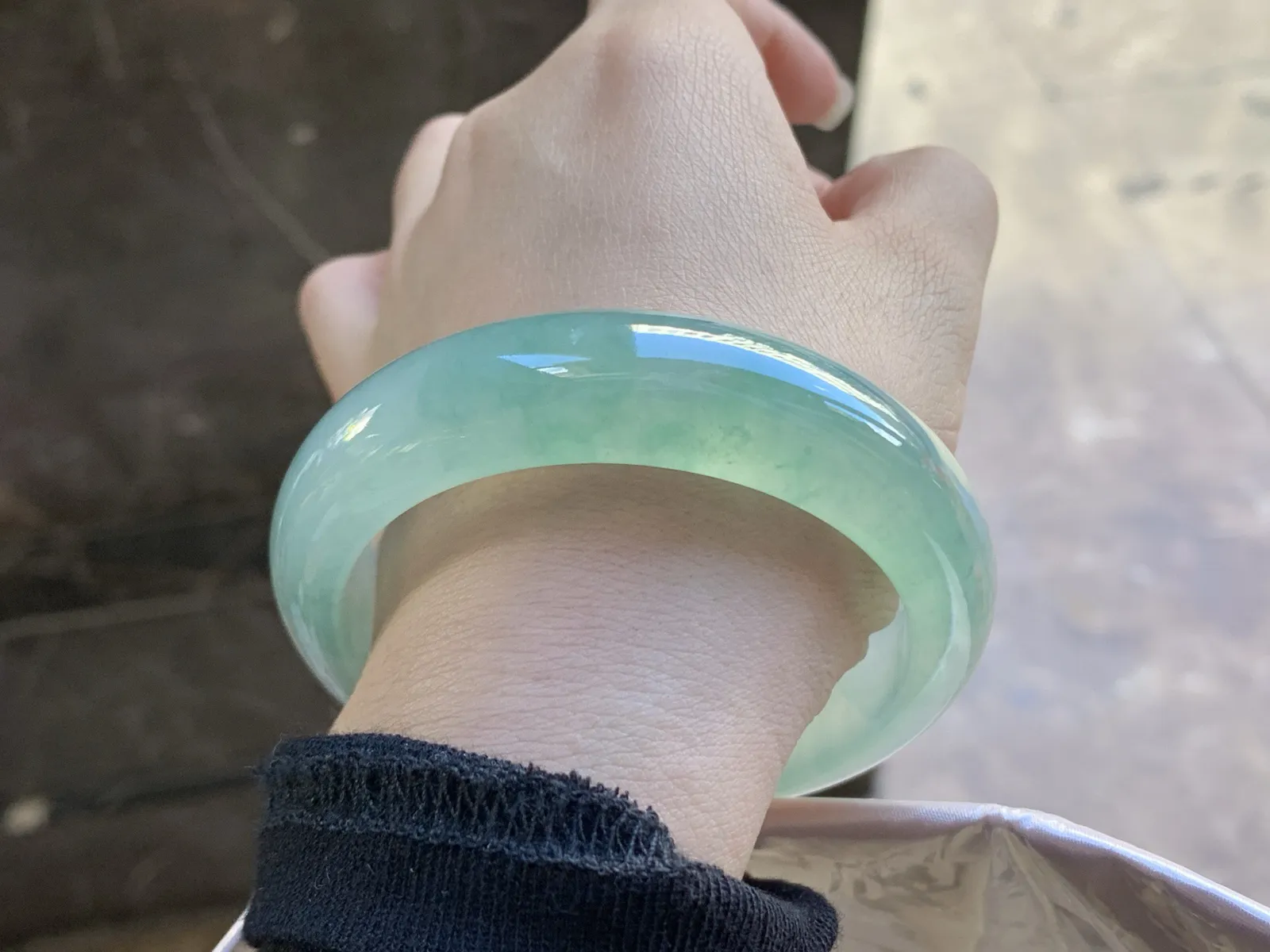 56.5-16-9

冰晴宽版手镯^_^种水好