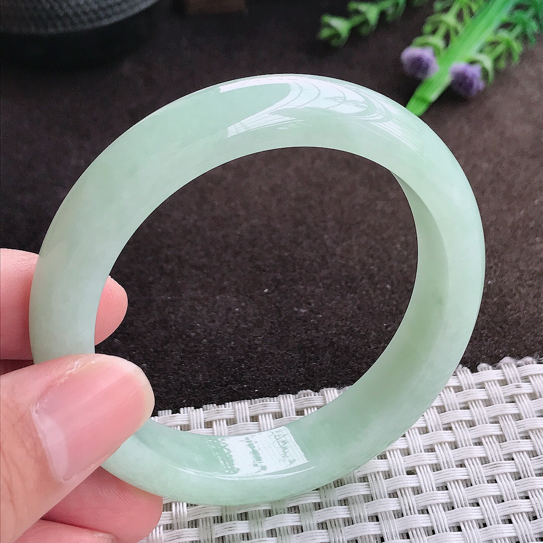 自然光55/12.6/8.2老坑秀气冰润冰晴绿手镯宽边翡翠玉镯美人镯