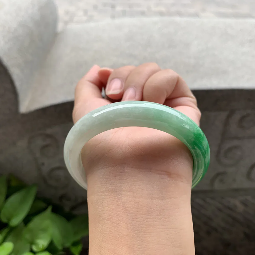 圈口56.8-11.8-8.3 【辣绿正圈手镯】正圈56 57可戴