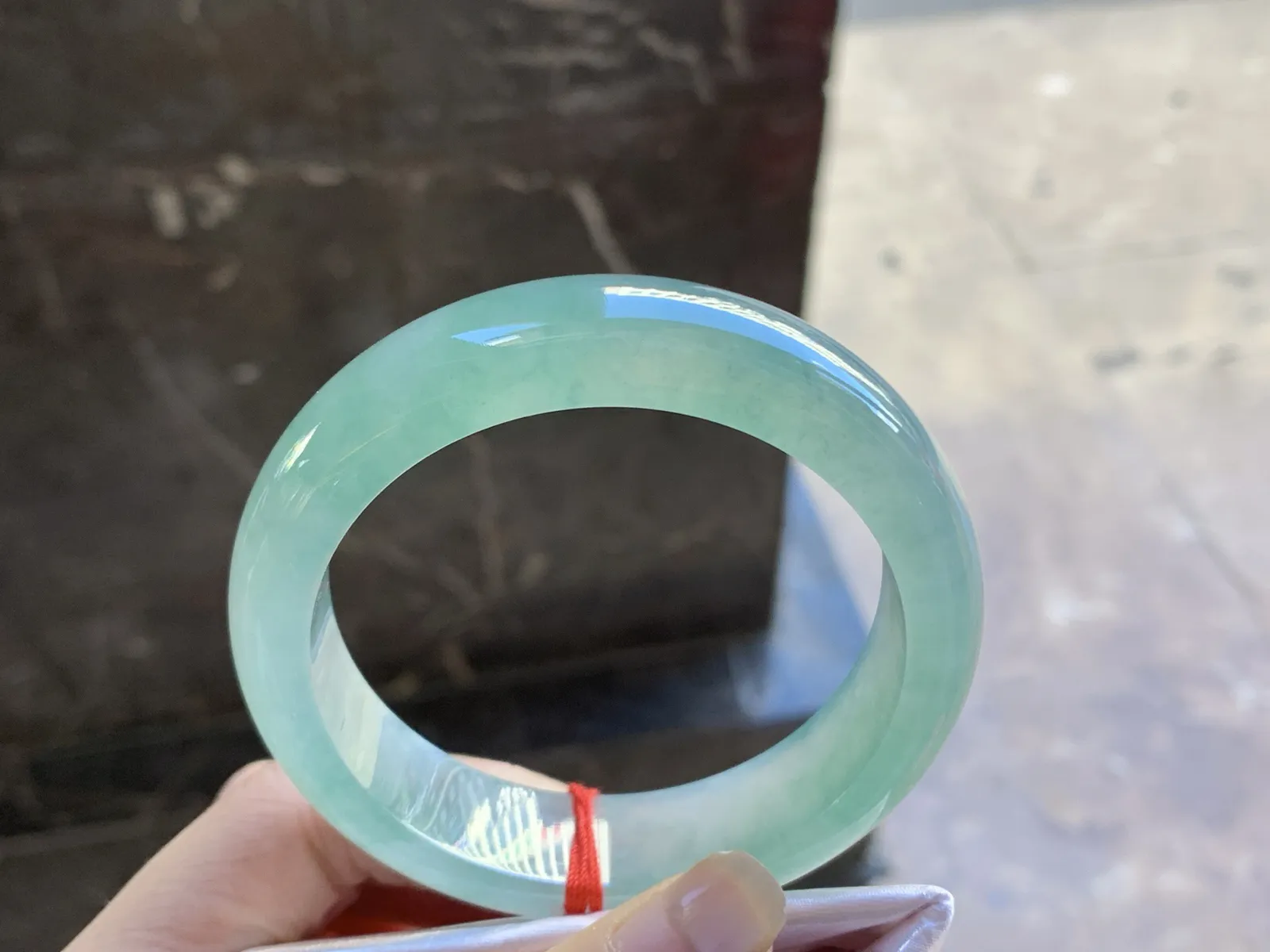 56.5-16-9

冰晴宽版手镯^_^种水好