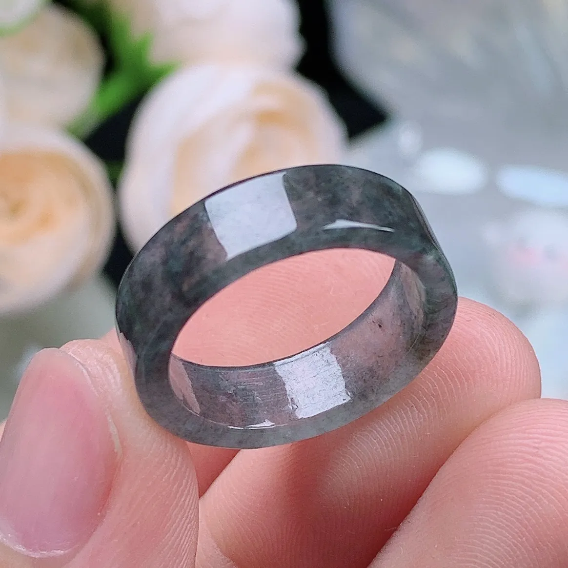 缅甸翡翠老坑冰种翡翠水润起胶飘绿乌鸡方戒戒指玉指环  水润通透 尺寸：17-6.1-2.3mm 14号圈口1S