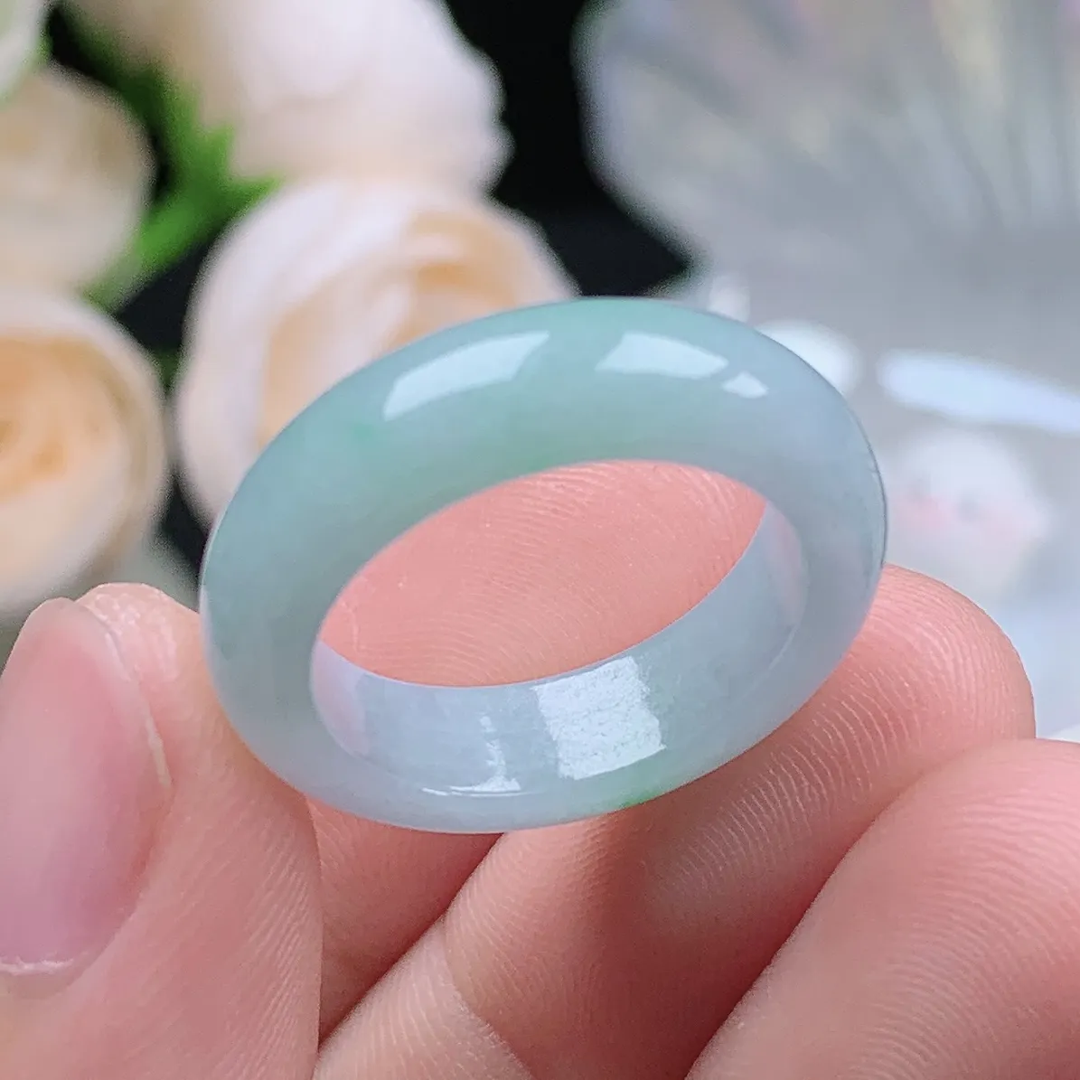 缅甸翡翠老坑种翡翠水润飘绿戒指玉指环  水润通透 尺寸：17.8-6.1-3.7mm 16号圈口1S