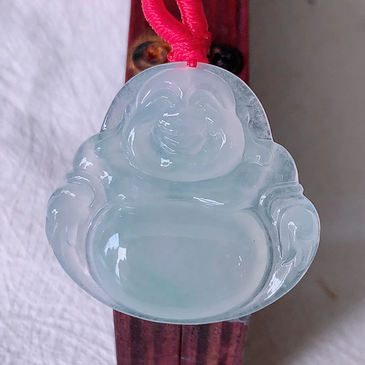自然光实拍，冰飘花翡翠佛公吊坠，玉笑佛， 饱满开脸喜庆， 配戴优雅迷人！#03.31