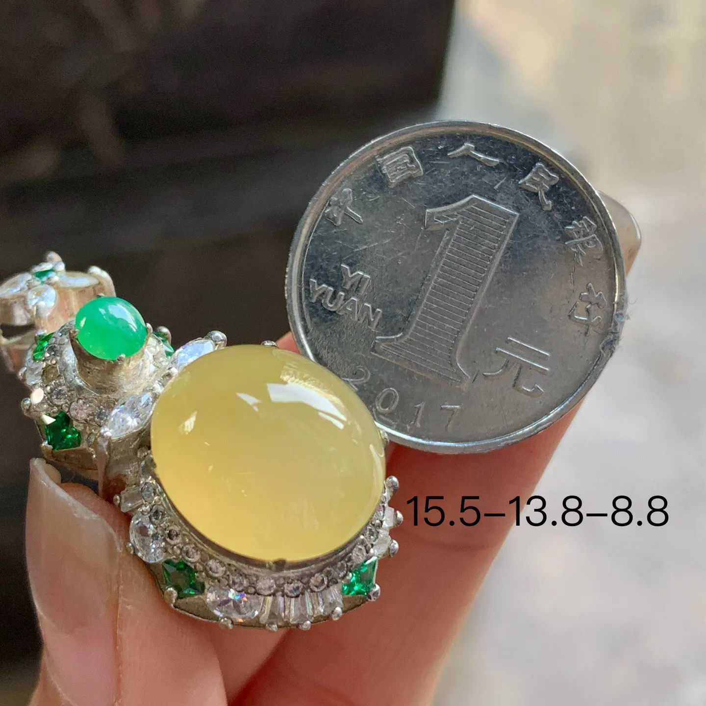 冰黄吊坠^_^鲜艳 起光 种水足 饱满 铜拖