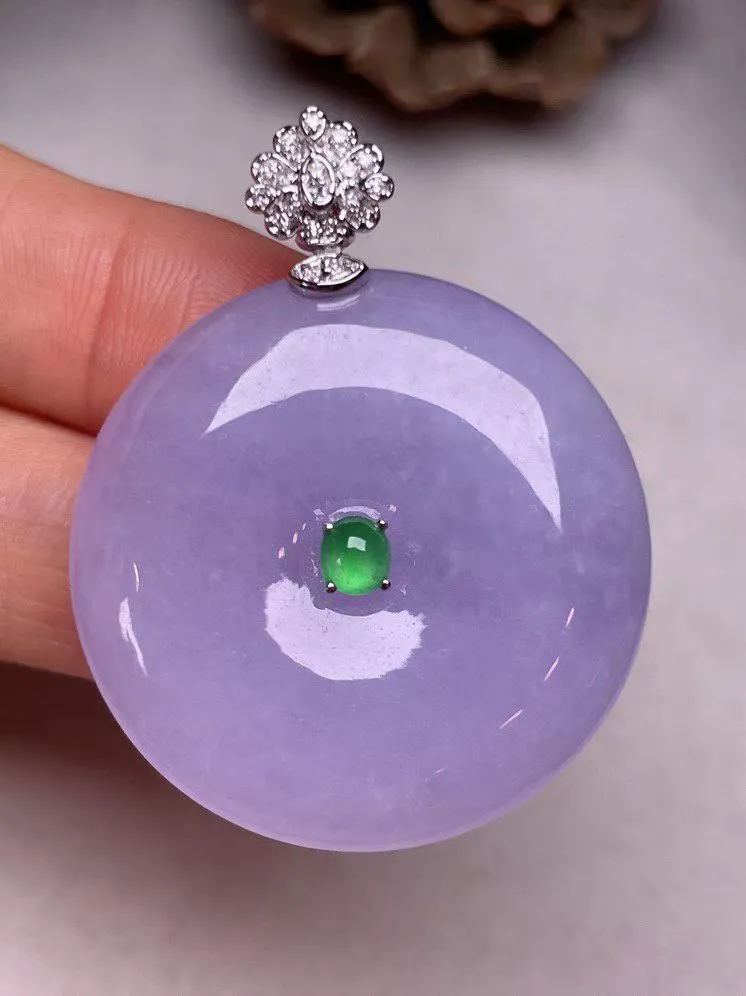 冰糯种紫罗兰平安扣吊坠、真金真钻镶嵌，种水好，玉质细腻 .裸石尺寸 31.6