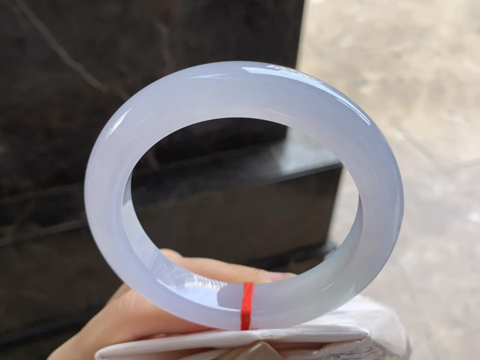 58.5-12.8-10.2

冰紫手镯^_^玉质温润 颜色均匀