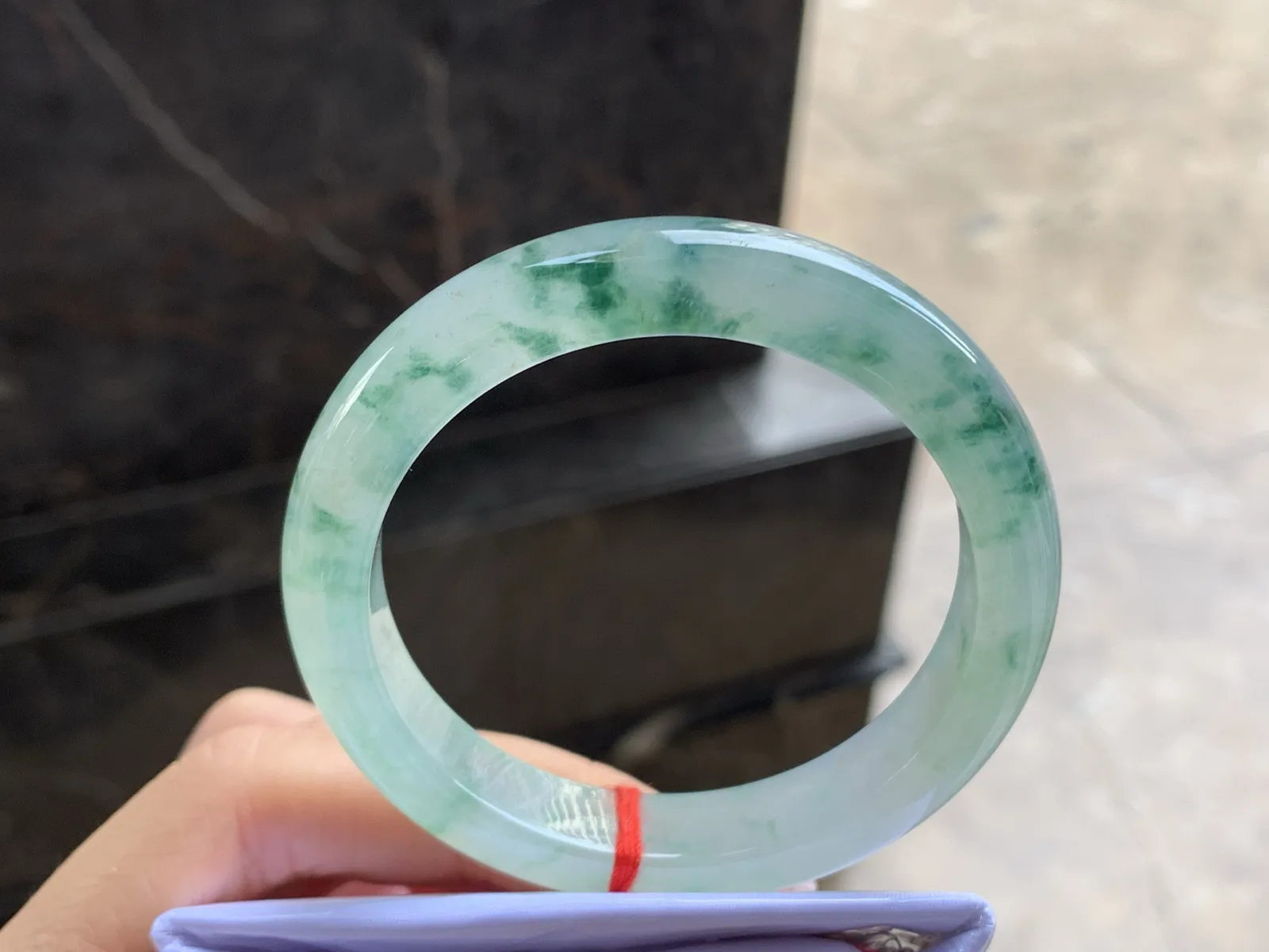 52.5-10.7-8.2

冰飘花手镯^_^飘花灵韵