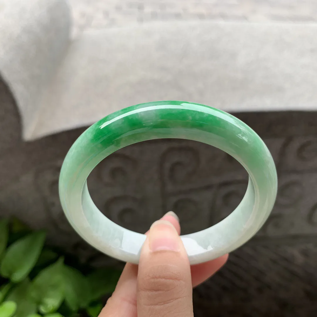 圈口56.8-11.8-8.3 【辣绿正圈手镯】正圈56 57可戴