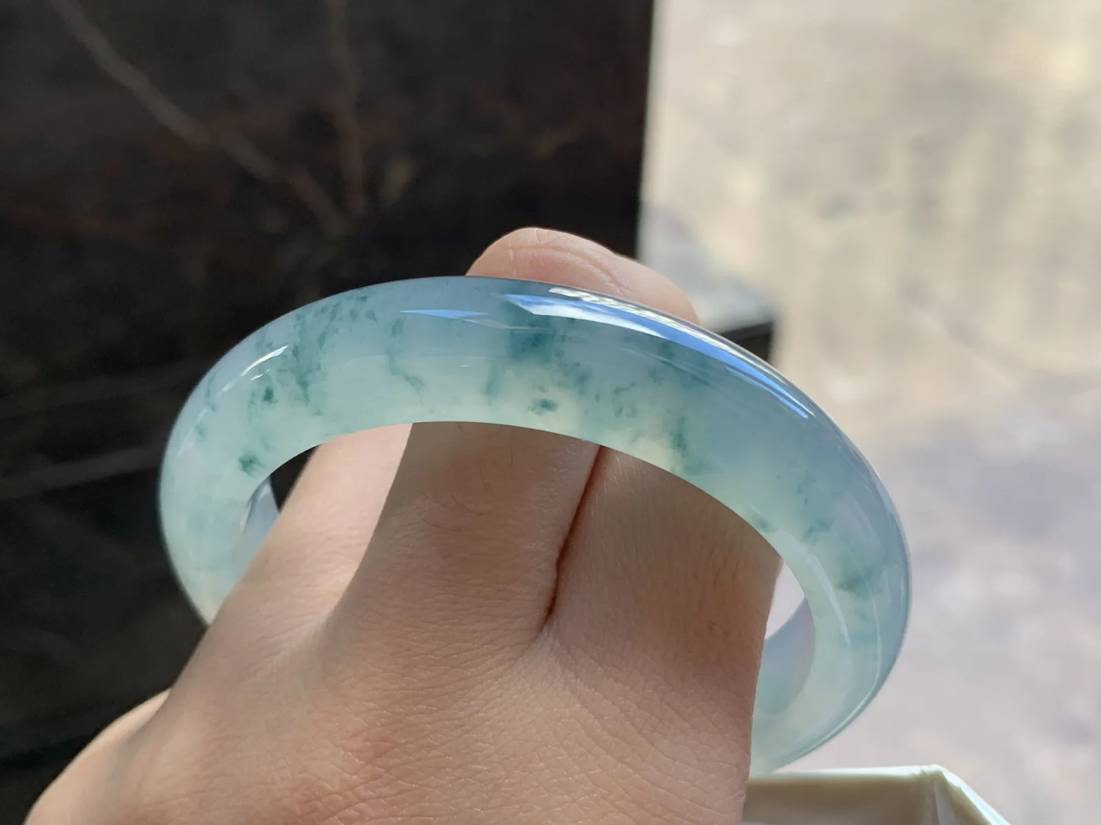 54-12.3-8.6

冰蓝花手镯^_^冰透 飘花灵韵