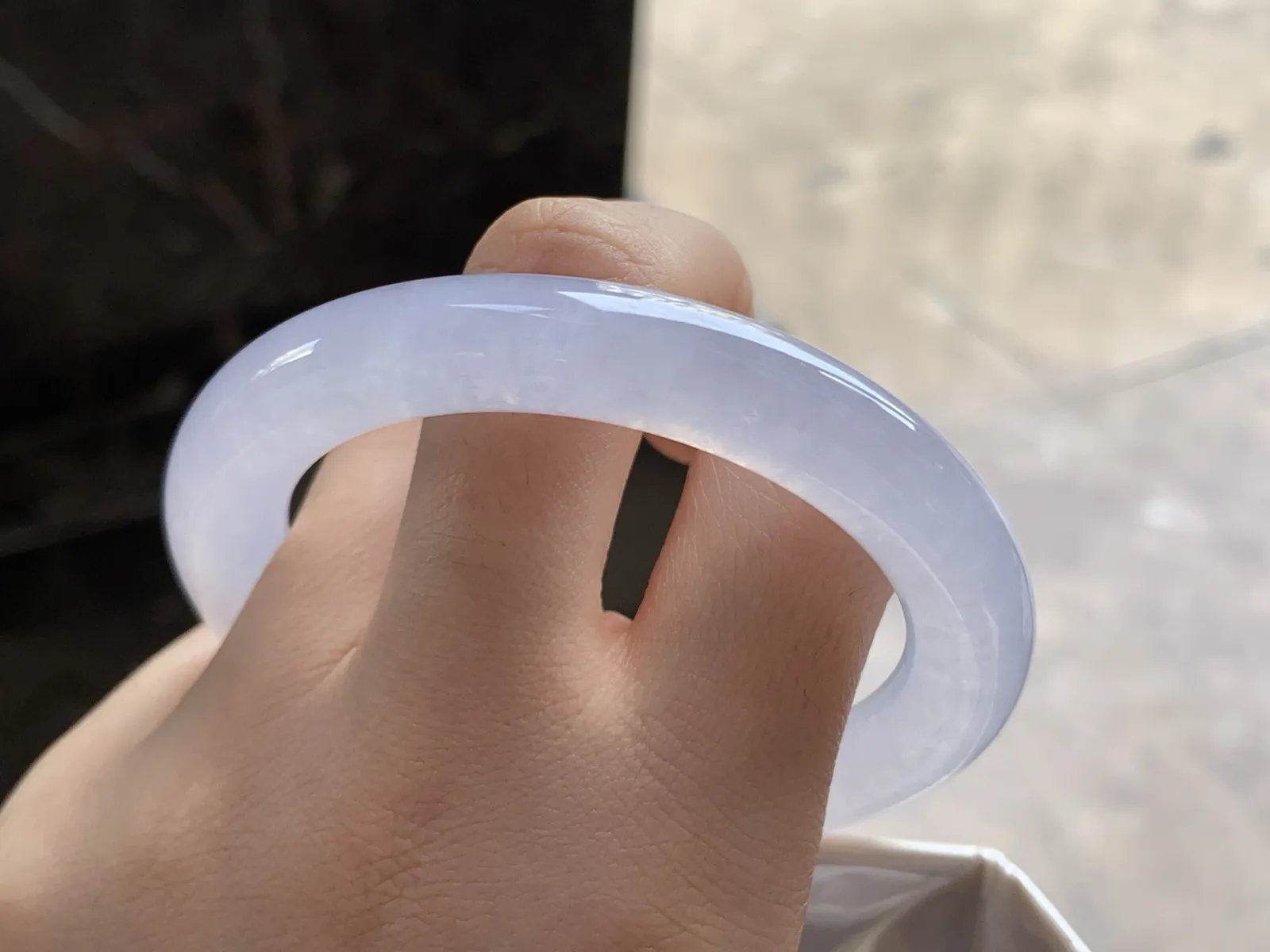 54.5-12.3-8.3

冰蓝花手镯^_^冰透 飘花灵韵