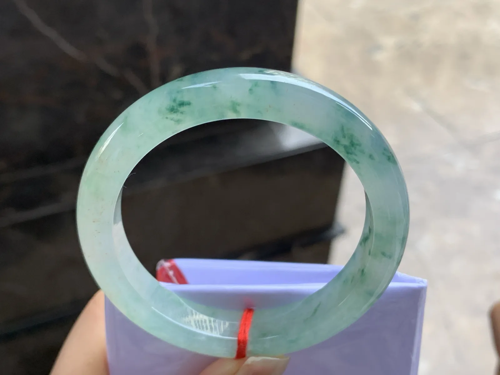 52.5-10.7-8.2

冰飘花手镯^_^飘花灵韵