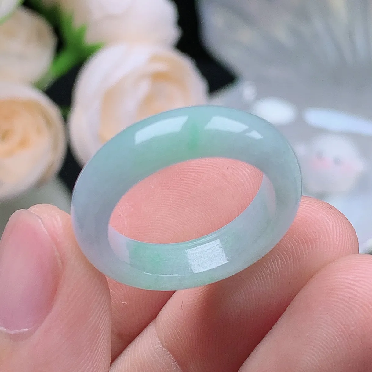 缅甸翡翠老坑种翡翠水润飘绿戒指玉指环  水润通透 尺寸：18.1-5.8-3.7mm 17号圈口1S