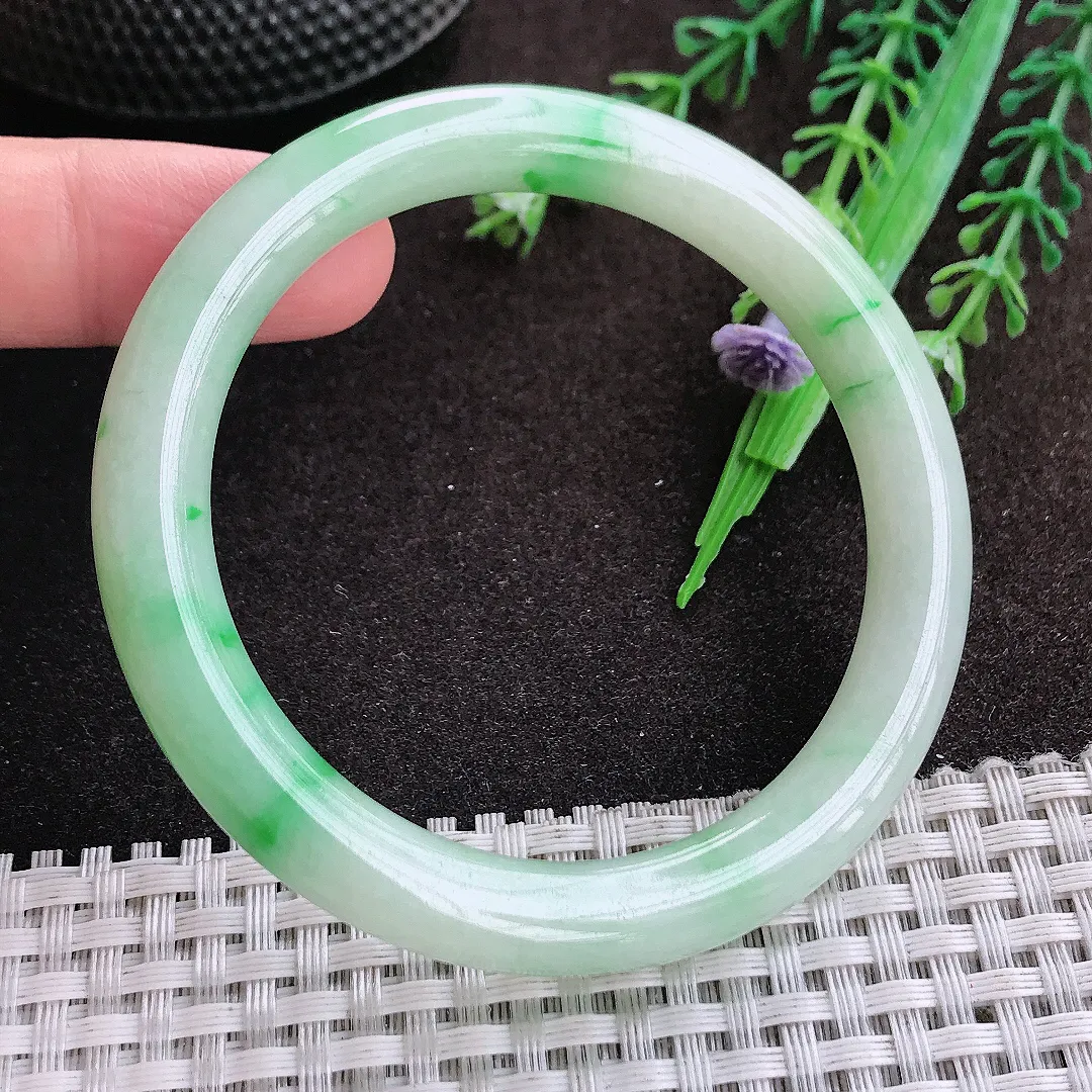 自然光55.5/8.3/8.7老坑精美油润飘阳绿圆条手镯翡翠玉镯美人镯