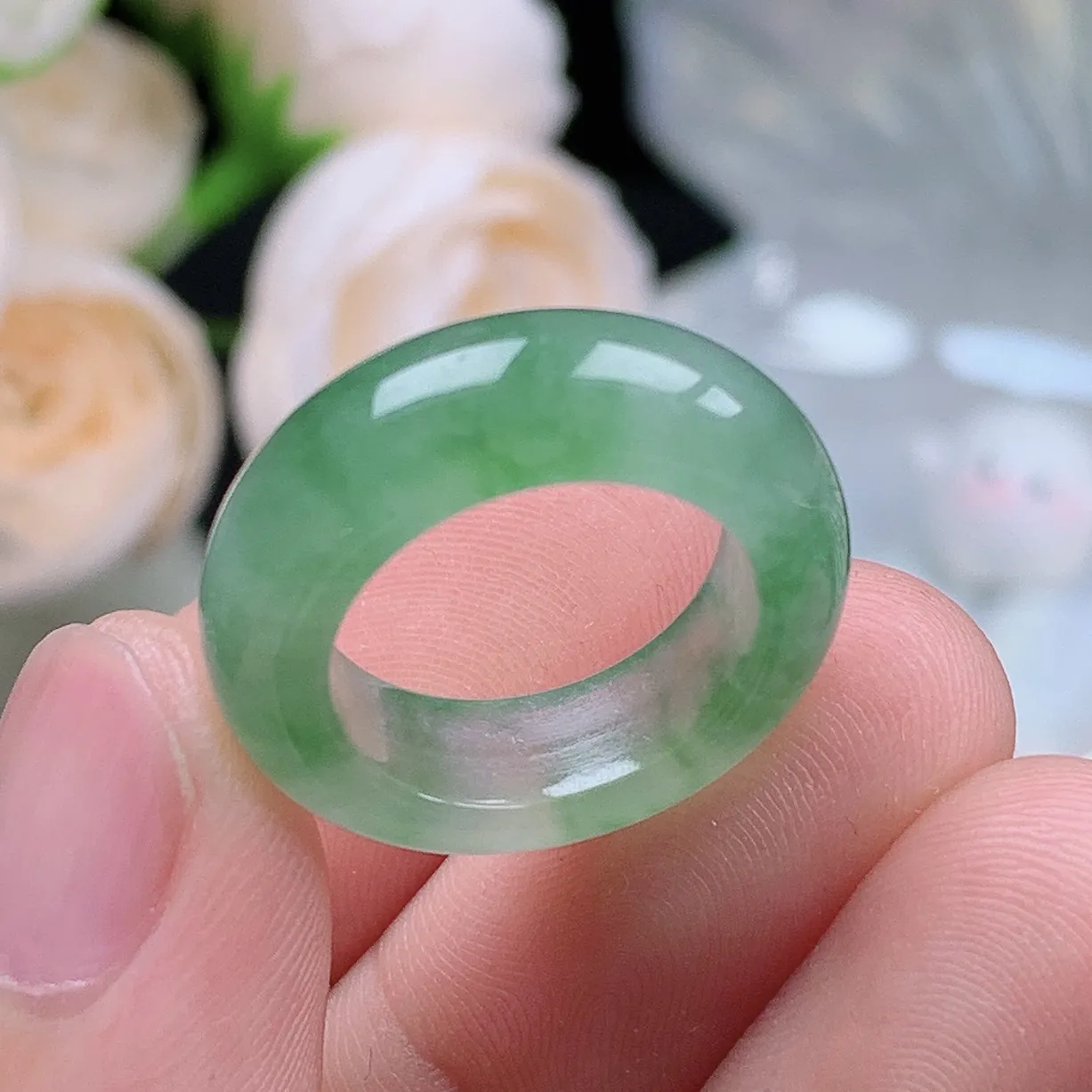 缅甸翡翠老坑冰种翡翠水润起胶晴底飘绿花戒指玉指环  水润通透 尺寸：15.3-6.5-4.1mm 9号圈口1S