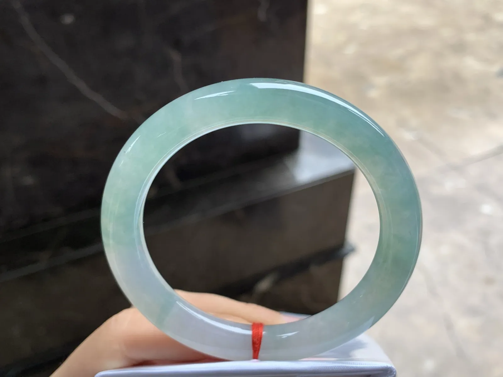 56-9.5

冰蓝圆条手镯^_^冰透