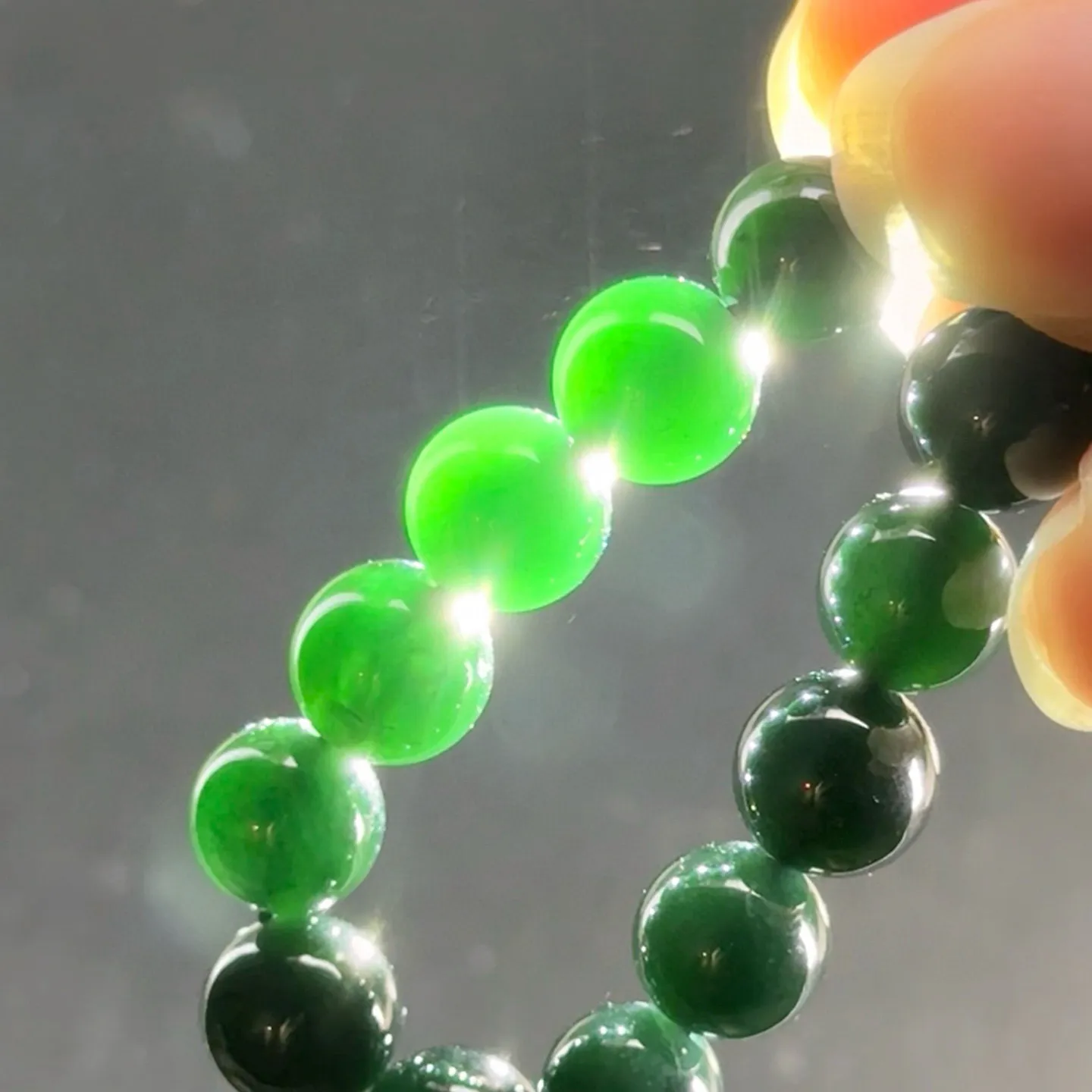 精品墨翠手串 种好色正 黑度好 打灯通透 油性十足 尺寸8.4