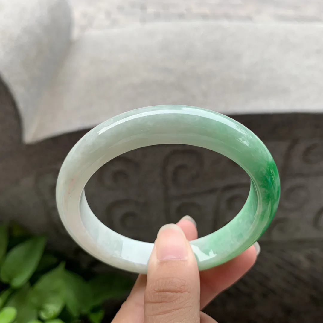 圈口56.8-11.8-8.3 【辣绿正圈手镯】正圈56 57可戴