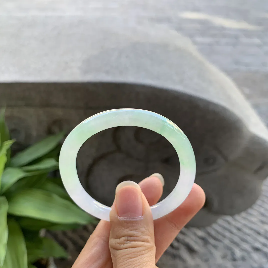 小圈口52.8-44.6-5.8 【冰甜绿贵妃圆条手镯】贵妃52 53可戴