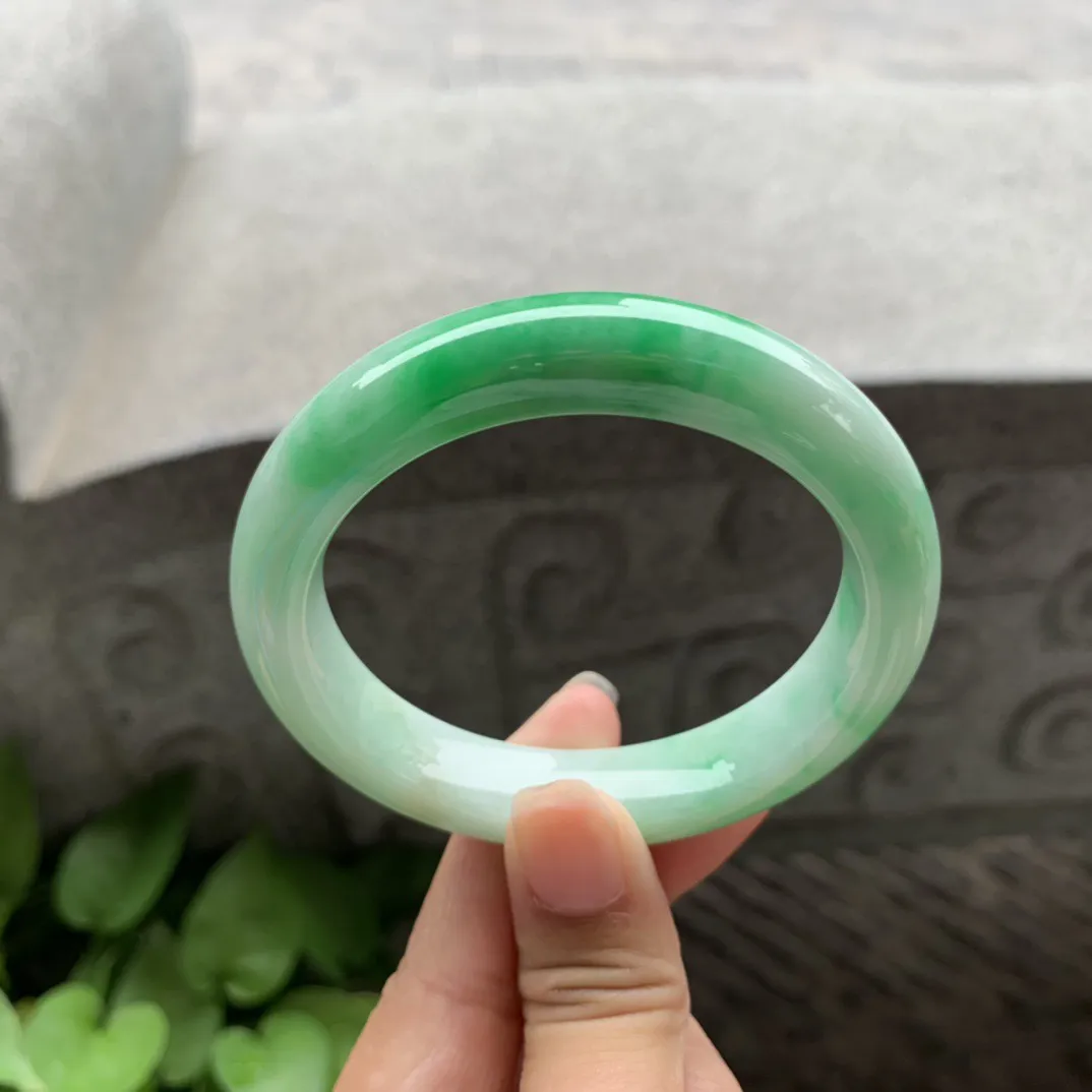 圈口54.7-12.3-9 【辣阳绿正圈手镯】正圈54 55可戴