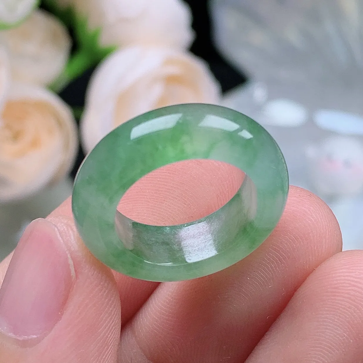 缅甸翡翠老坑冰种翡翠水润起胶晴底飘绿花戒指玉指环  水润通透 尺寸：15.3-6.5-4.1mm 9号圈口1S