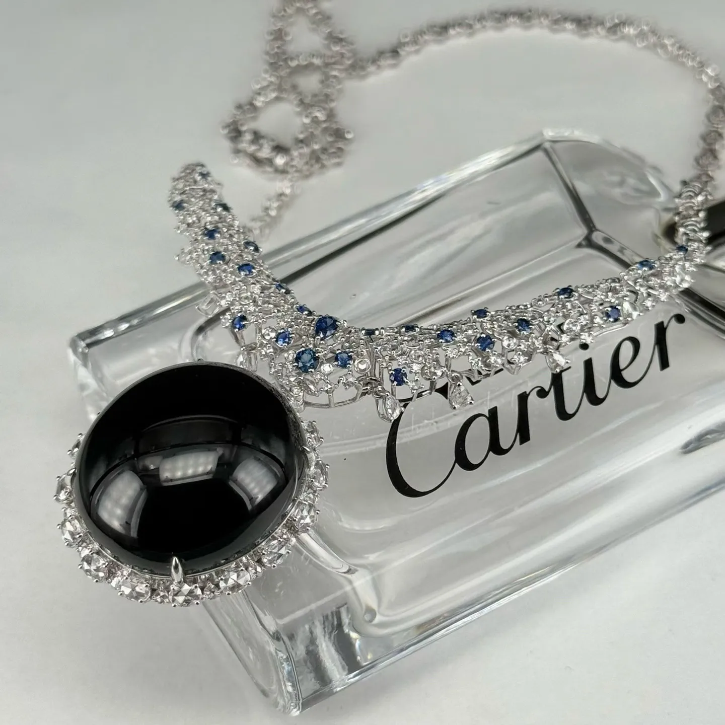 重金豪镶墨翠蛋面项链 满钻 身上效果超赞