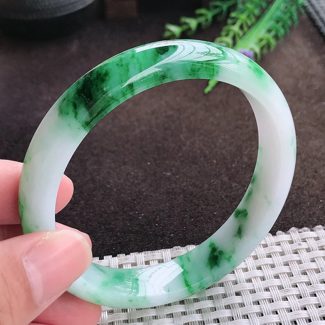 自然光61/12.8/7.8老坑精美冰润辣绿大圈口手镯宽边翡翠玉镯美人镯