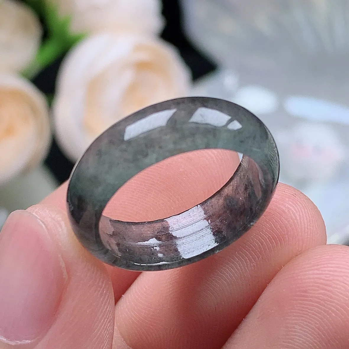 缅甸翡翠老坑冰种翡翠水润起胶冰乌鸡戒指玉指环  水润通透 尺寸：17.3-6.4-2.6mm 14-15号圈口1S