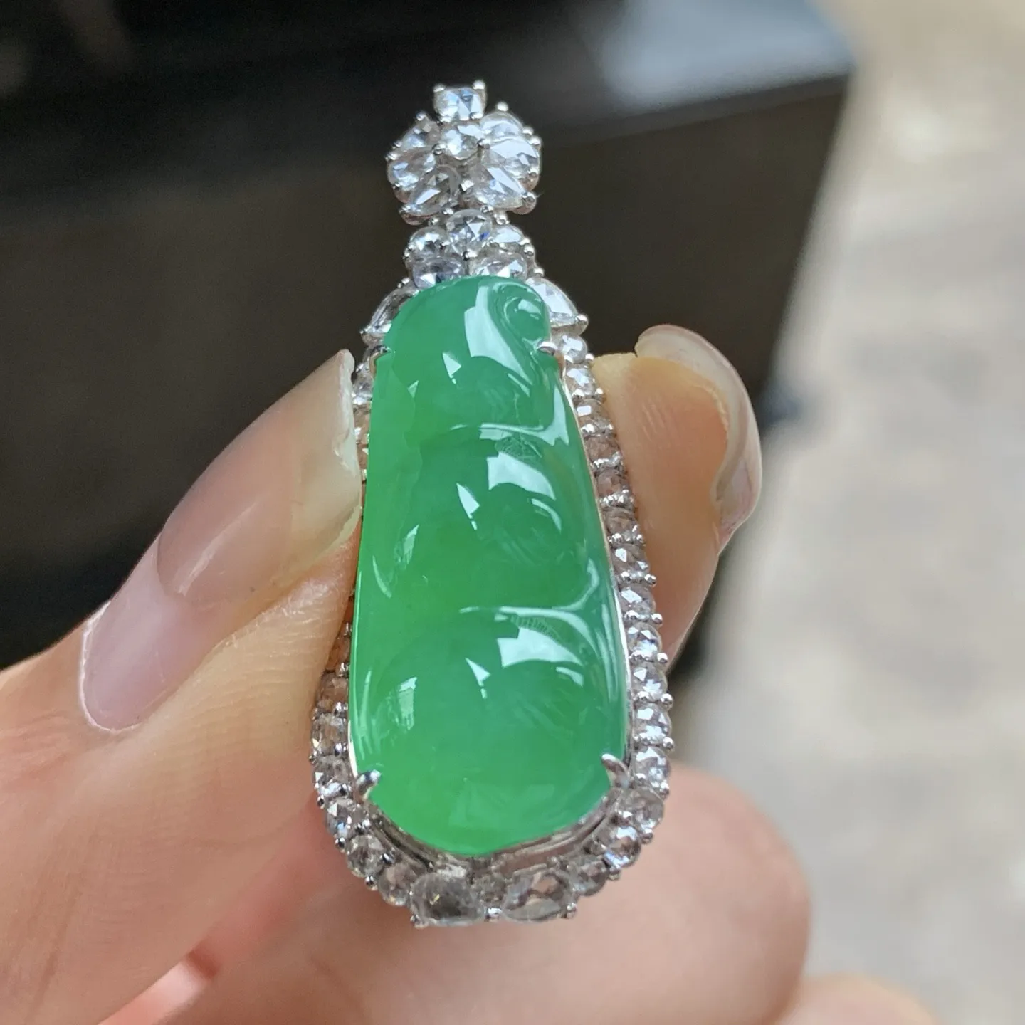 金钻镶嵌冰绿豆子^_^鲜艳