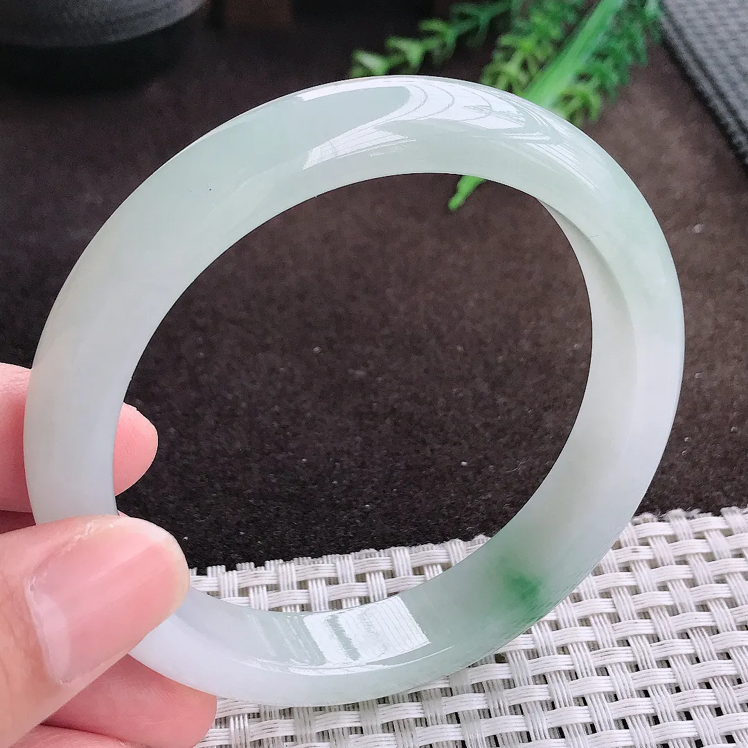 自然光63/12.7/8.6老坑冰胶水灵飘花大圈口手镯宽边翡翠玉镯美人镯