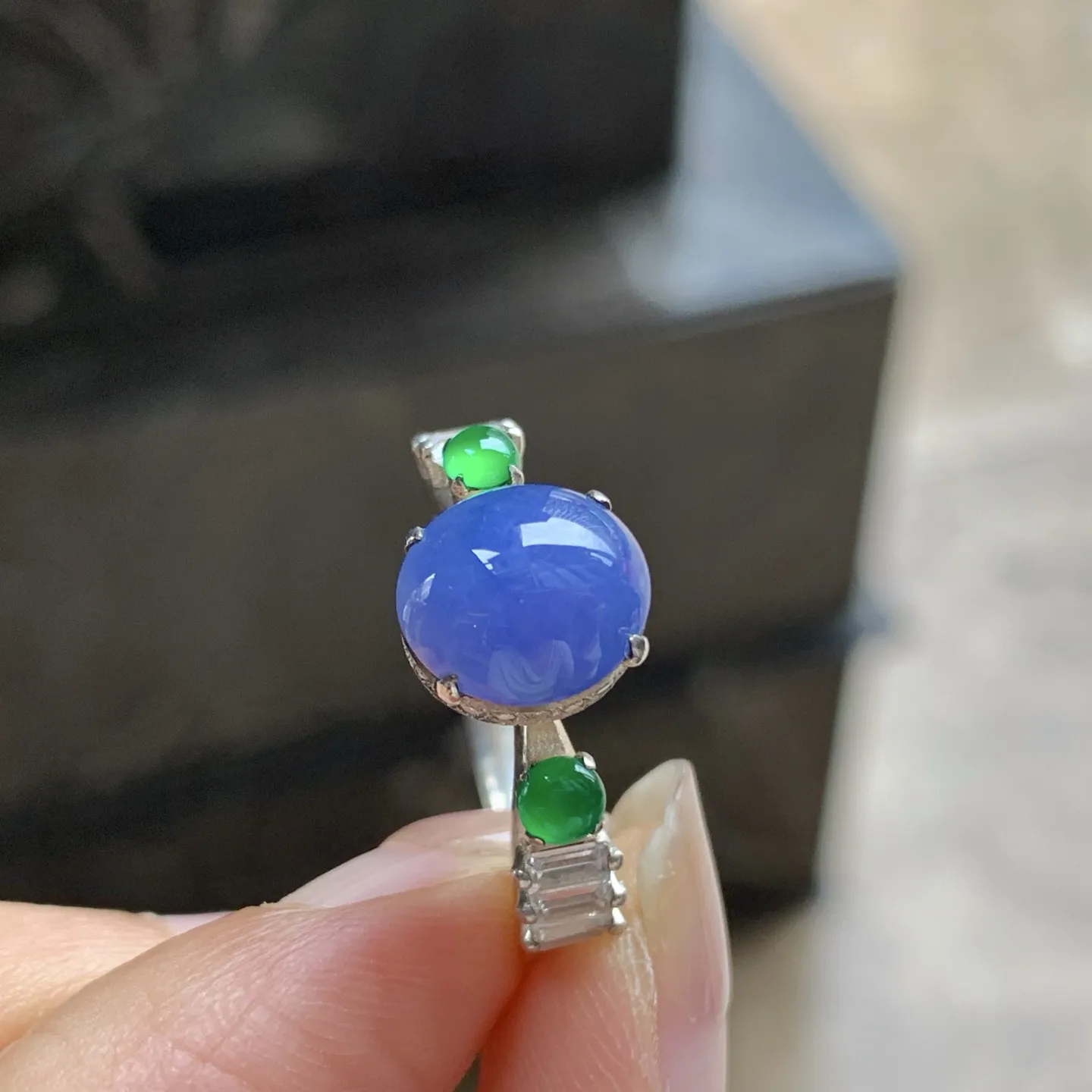 紫罗兰戒指^_^颜色浓郁 鲜艳 铜拖