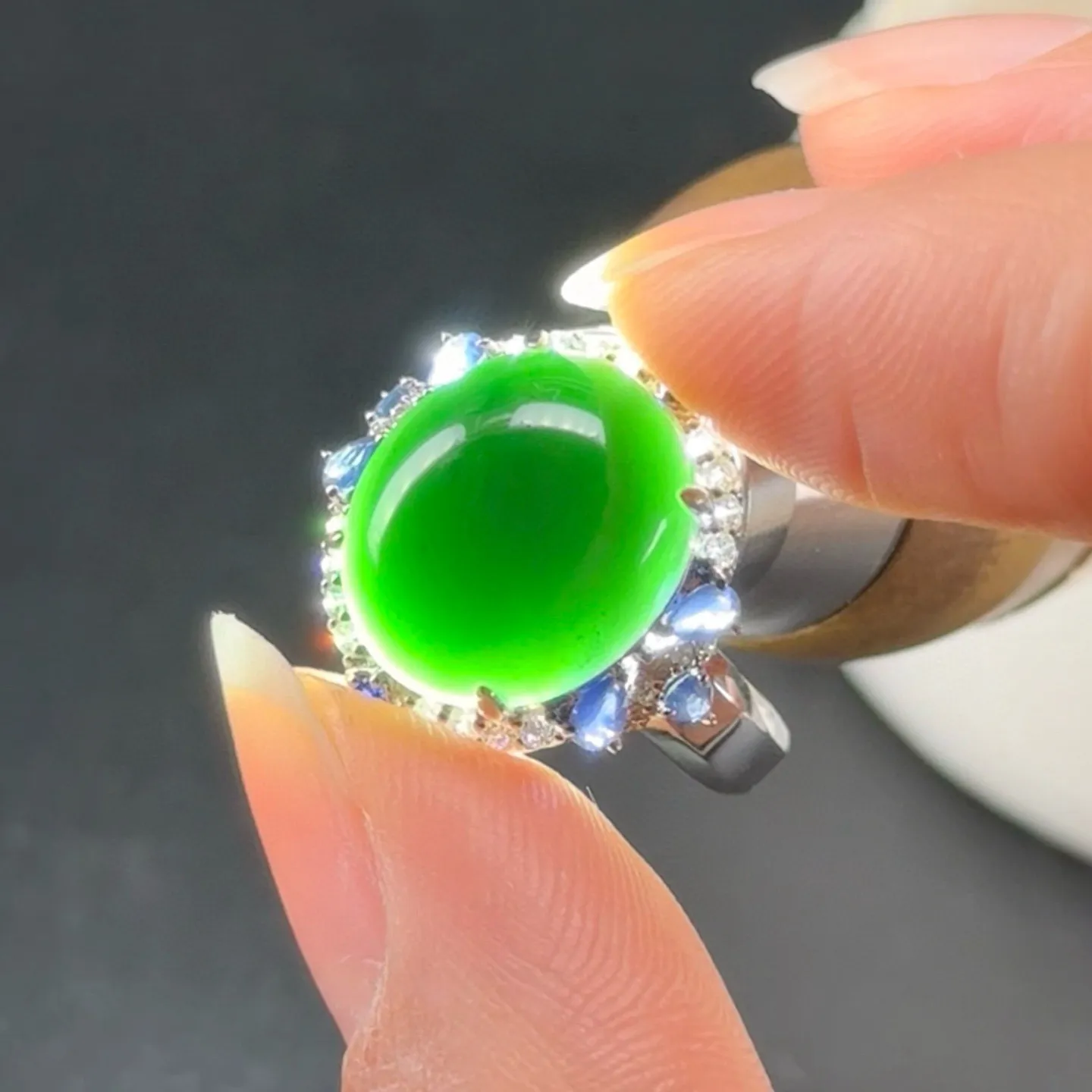 精品18k墨翠女戒 重金豪镶 打灯通透 油性十足 尺寸14