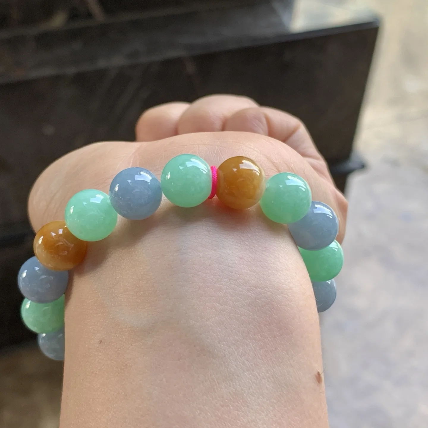 多彩珠串^_^颜色浓郁 鲜艳