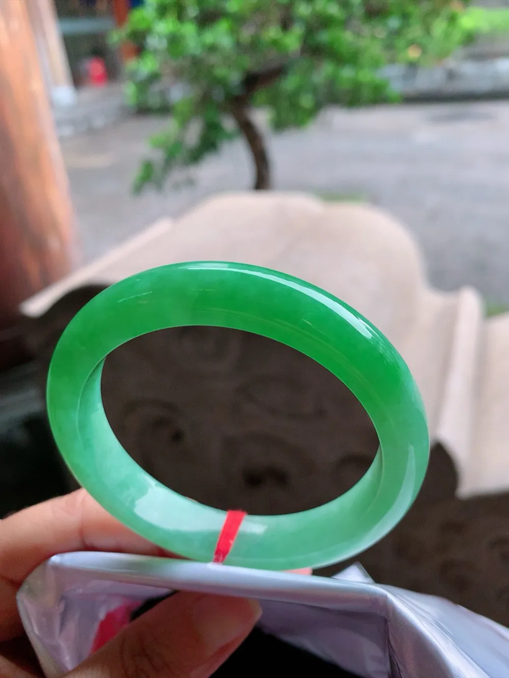 正圈一大圈阳绿 无瑕 尺寸:55.1/11.3/8.2 色阳