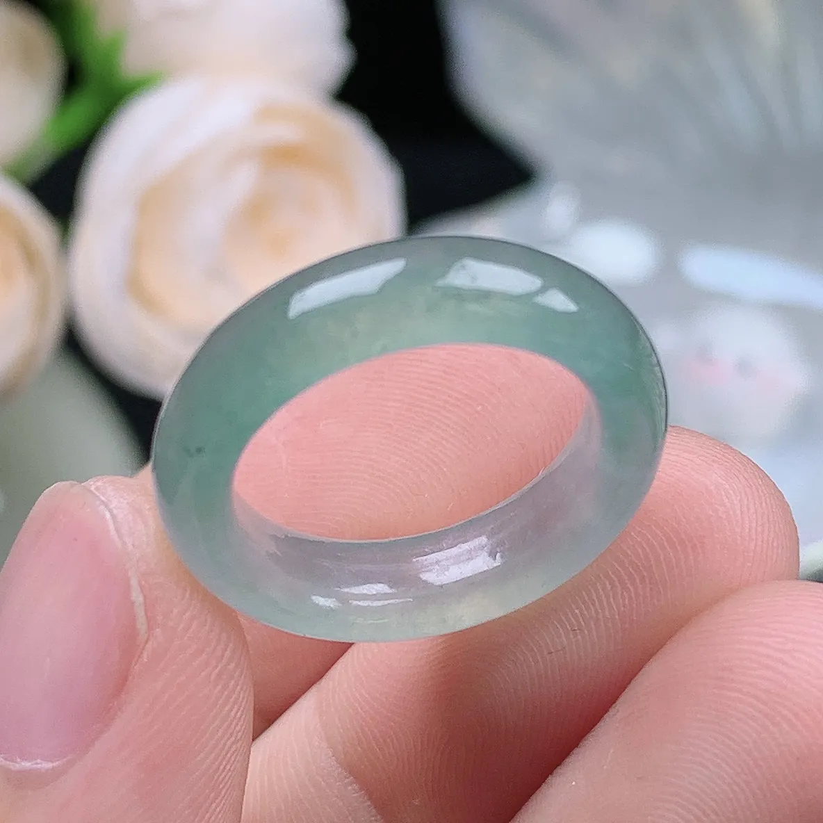 缅甸翡翠老坑冰种水润起胶飘花戒指玉指环  水润通透 尺寸：16.9-5.4-3.7mm 13-14号圈口2S