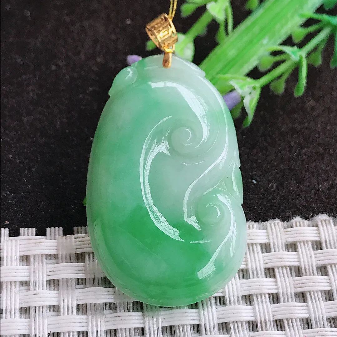 天然a货翡翠38/24.3/5.6老坑18k金镶嵌飘阳绿如意吊坠翡翠玉坠挂件百搭