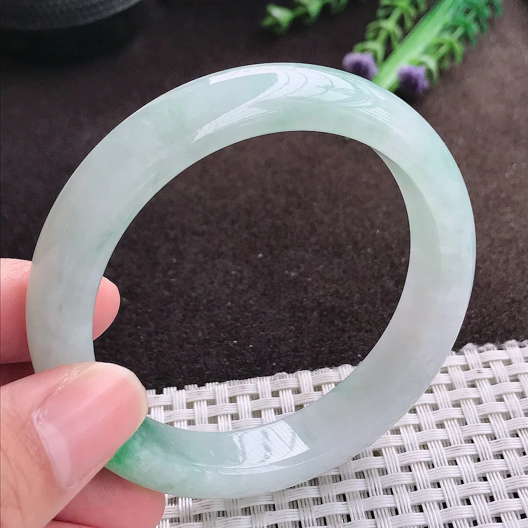 天然a货翡翠58/13/8.6老坑冰胶水灵飘绿手镯宽边翡翠玉镯美人镯