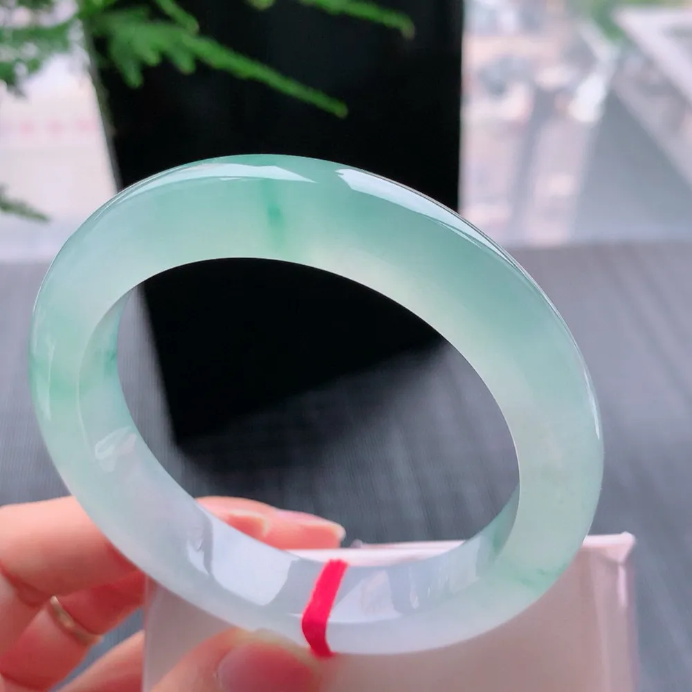 正圈冰玻飘花 无瑕 尺寸:58.1/12.6/9.6 胶感十足