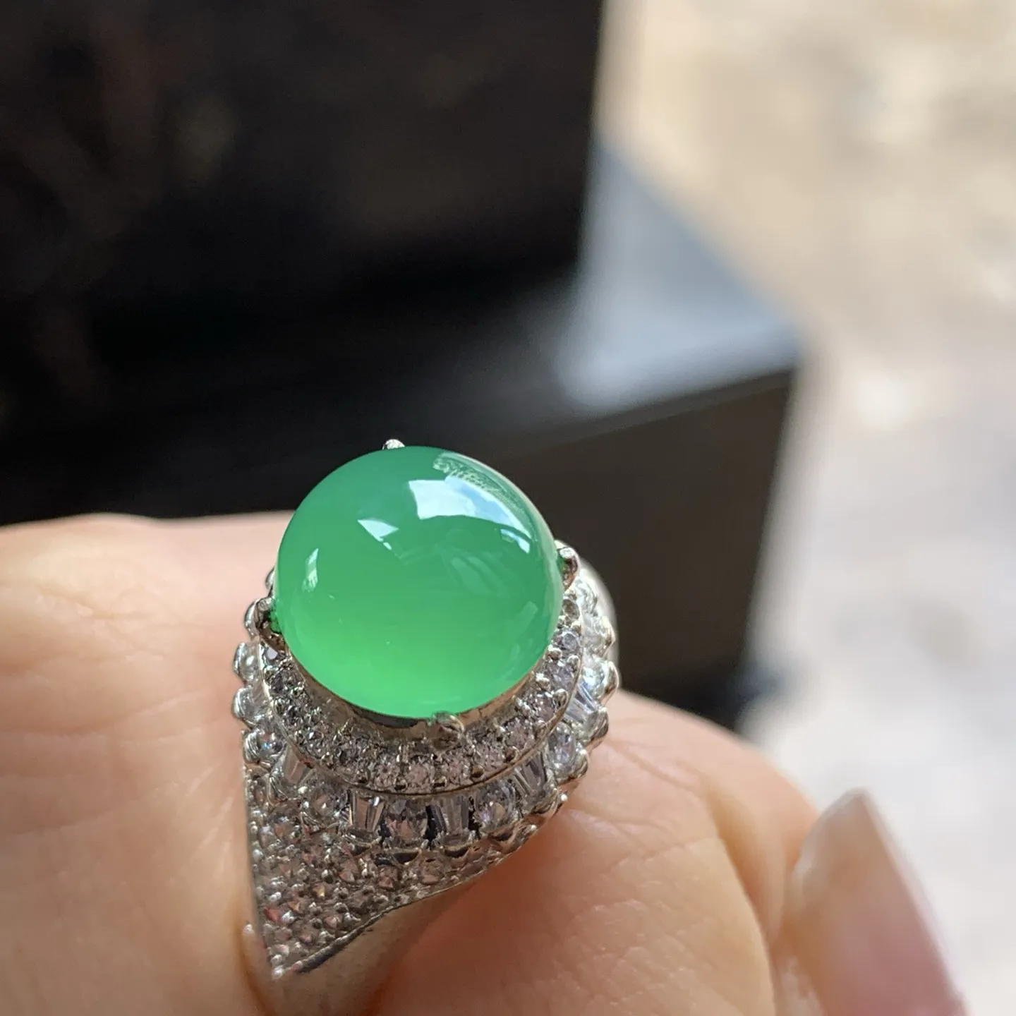 冰绿戒面^_^色阳 水润 铜拖