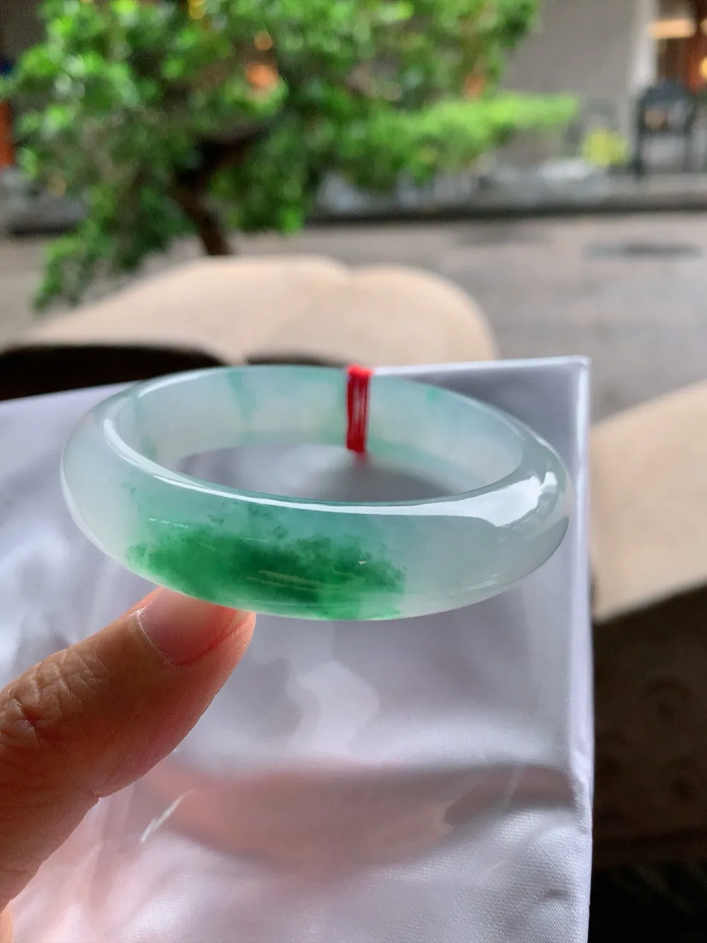 正圈冰玻翠绿 无瑕 尺寸:55.6/13.6/8.2 种色俱佳