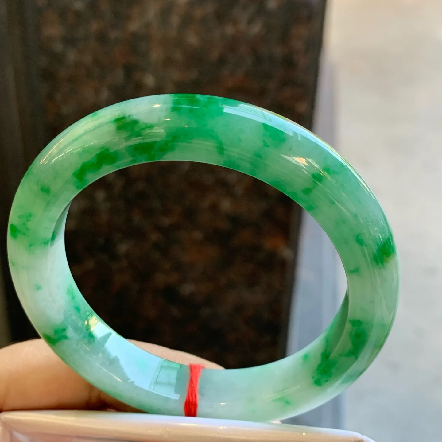 正圈满圈辣绿 无瑕 尺寸:56.5/11.2/9.2 色好🥰🥰