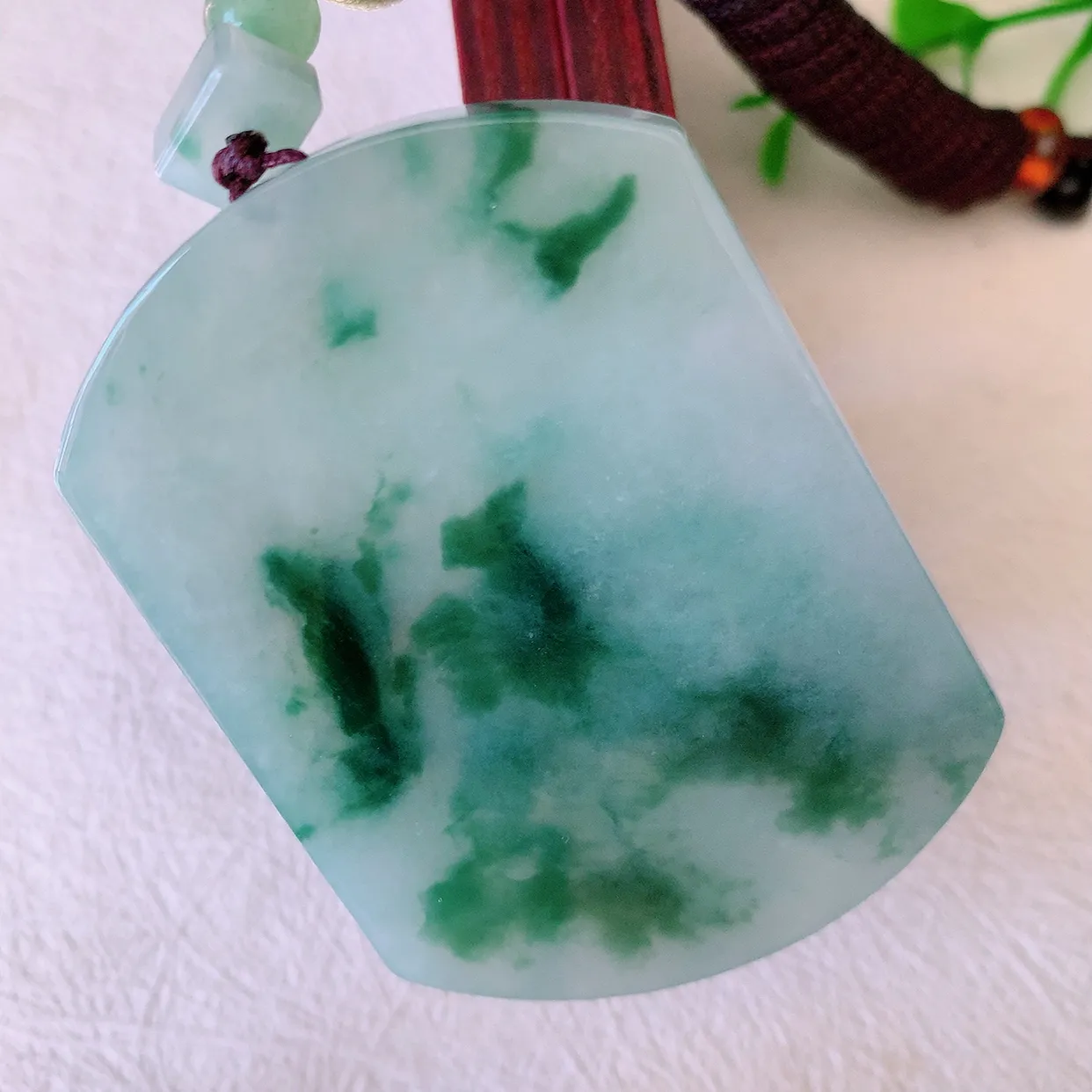 自然光实拍，冰润飘花翡翠平安无事牌吊坠，平平安安，无事牌翠色灵动，佩戴平安时尚！#46.7