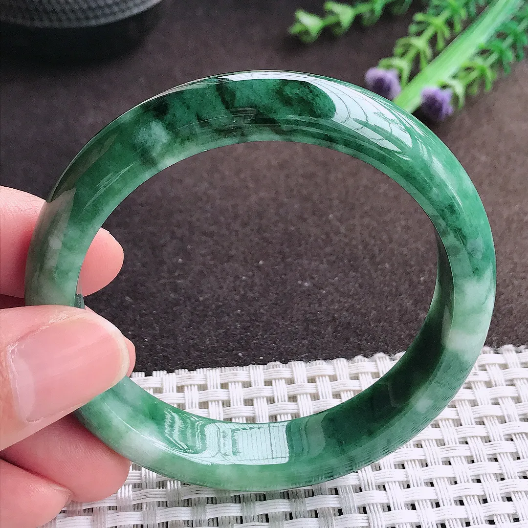 天然a货翡翠56.5/12.7/8老坑精美温润飘花手镯宽边翡翠玉镯美人镯