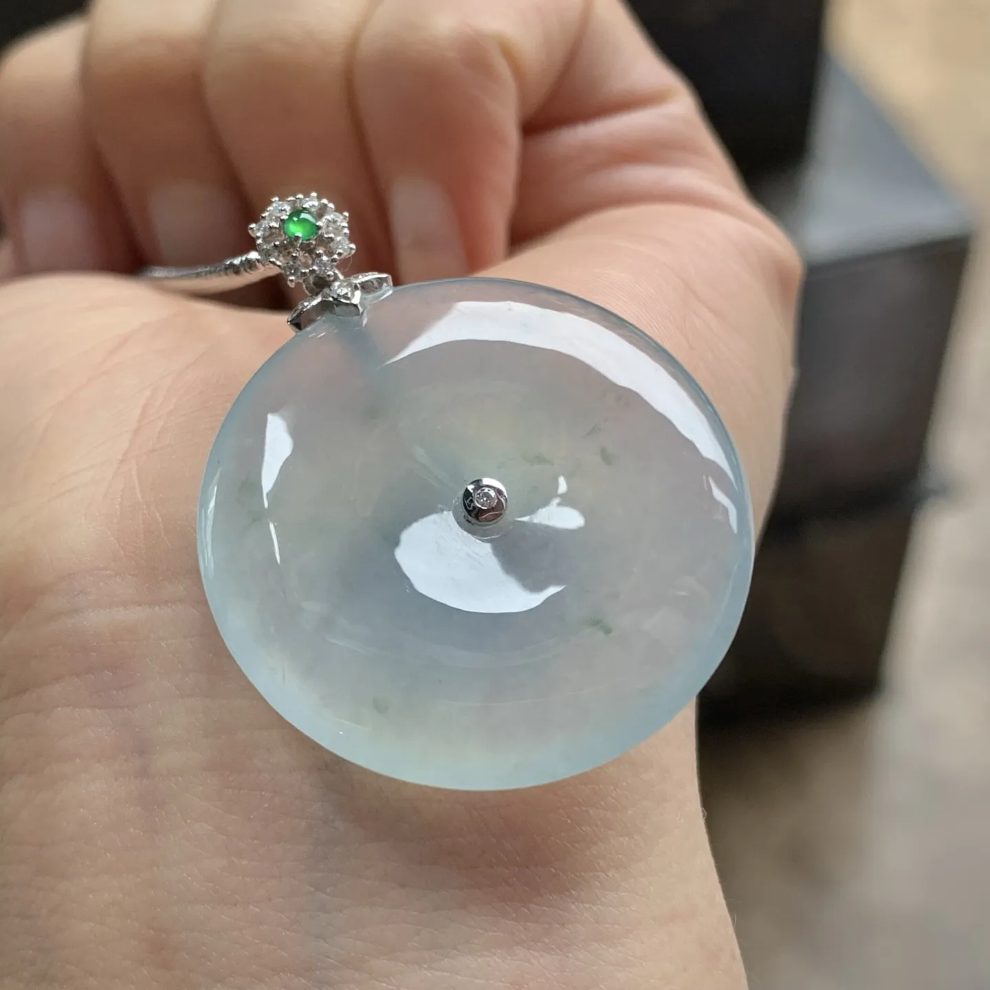 金镶嵌冰种平安扣^_^冰透水润