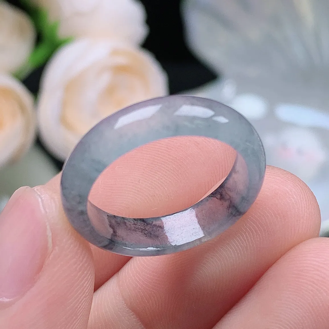 缅甸翡翠老坑冰种水润起胶冰乌鸡戒指玉指环  水润通透 尺寸：18.3-5.4-2.8mm 18号圈口2S