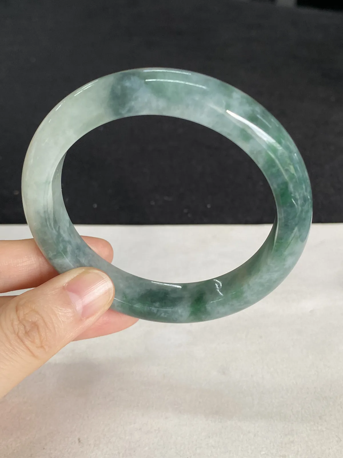 正圈56.7圈口，翡翠手镯